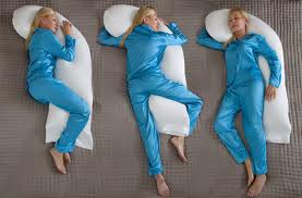 Sleeping-Positions-for-Pregnant-women-Snoozer-pillow